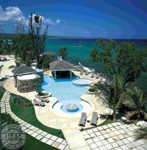 Фото отеля Hedonism III Раневей Бей Ямайка - фото Hedonism III Раневей Бей Ямайка Эс Ай Турс энд Трэвел