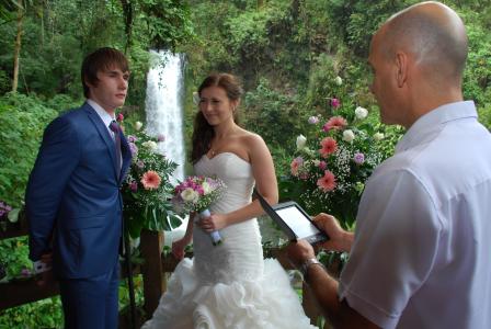 Свадьба на водопаде Ла Паз - Фотографии